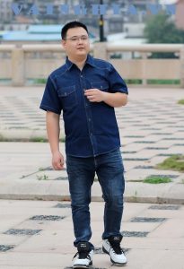 Trang phục đơn sắc