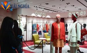 Khuyến mại hàng hiệu flash sales lần thứ nhất